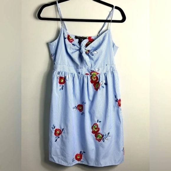 Romeo and Juliet Couture Striped Flower embroidered tie front mini dress Size M - Picture 1 of 10